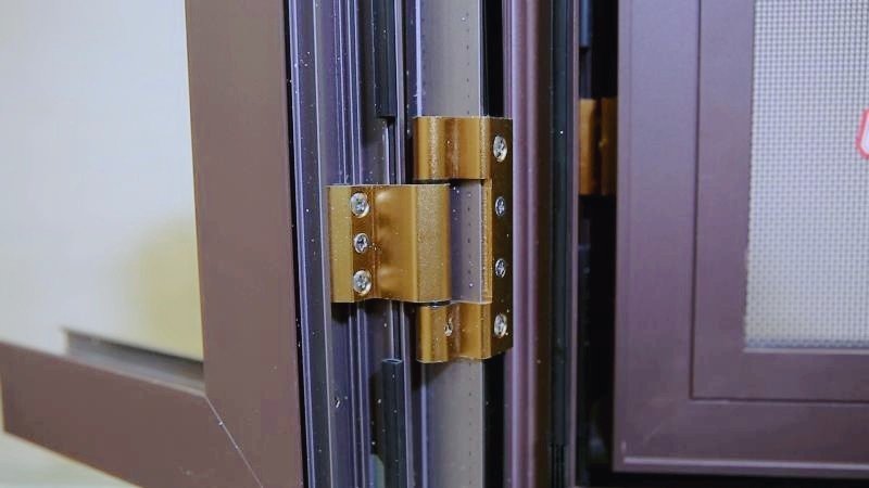 铿固门窗，门窗宁静丨专心打造门窗，为家保护爱